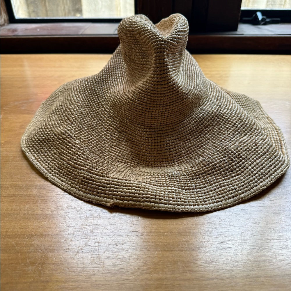 Janessa Leone Waverly Hat